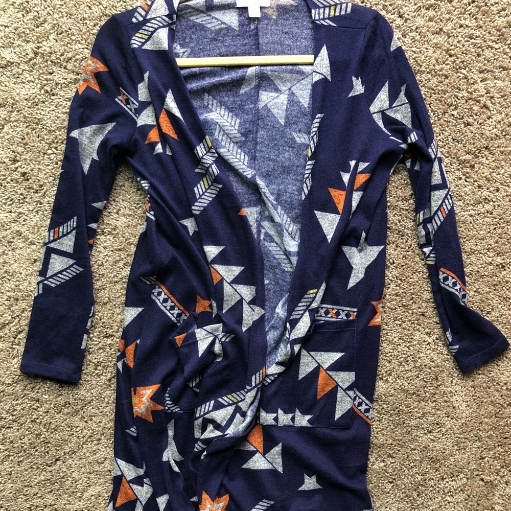 Small EUC Navy Aztec Lularoe Sarah